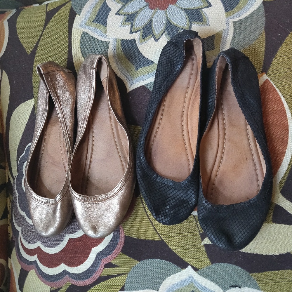 Two pair Ballet Flats; 7.